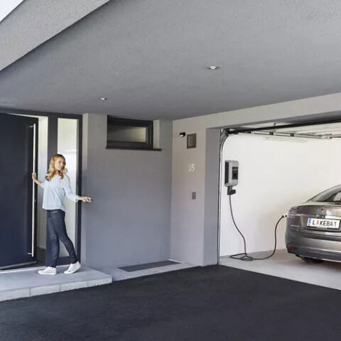 Bornes recharge voiture électrique maison